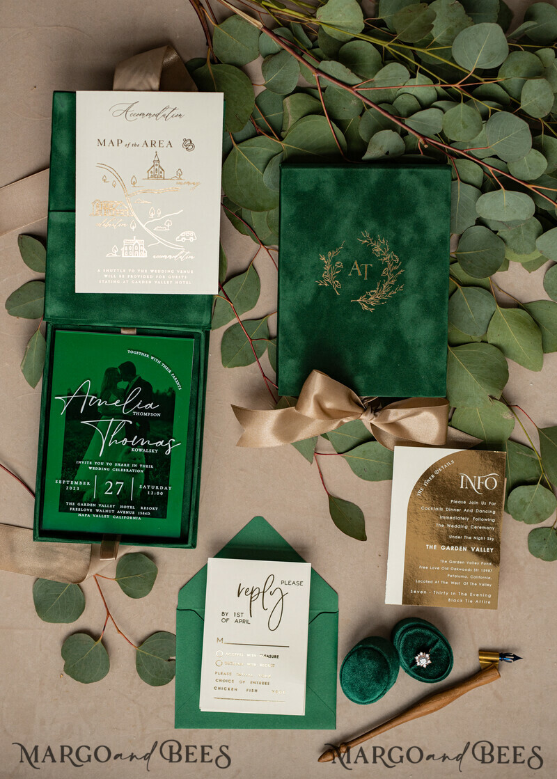 Emerald green Velvet Boxed Wedding Invitation Box, Clear Green Plexi glass wedding invitations, Elegant green Velvet Wedding Cards-1