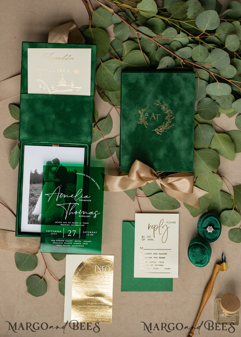 Emerald green Velvet Boxed Wedding Invitation Box, Clear Green Plexi glass wedding invitations, Elegant green Velvet Wedding Cards-6