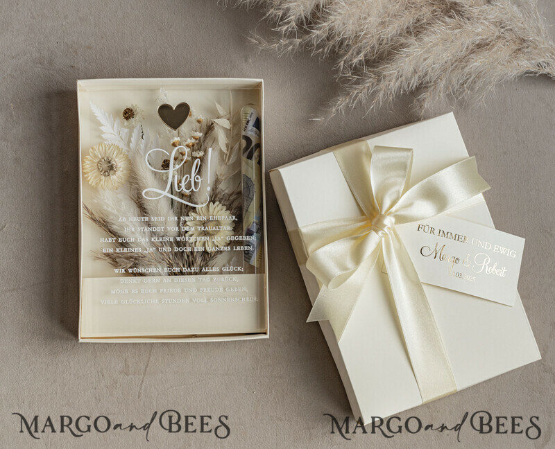  Geldgeschenk zur Hochzeit mit Strauß aus Trockenblumen personalisiert. Geschenkschachtel für Geld für das Brautpaar-13