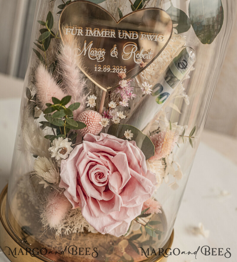 Geschenkschachtel für Geld. Geldgeschenk zur Hochzeit mit Strauß aus Trockenblumen personalisiert. Ein Geschenk für das Brautpaar als Erinnerung. Wunderschöne Blumen im Glas.-1