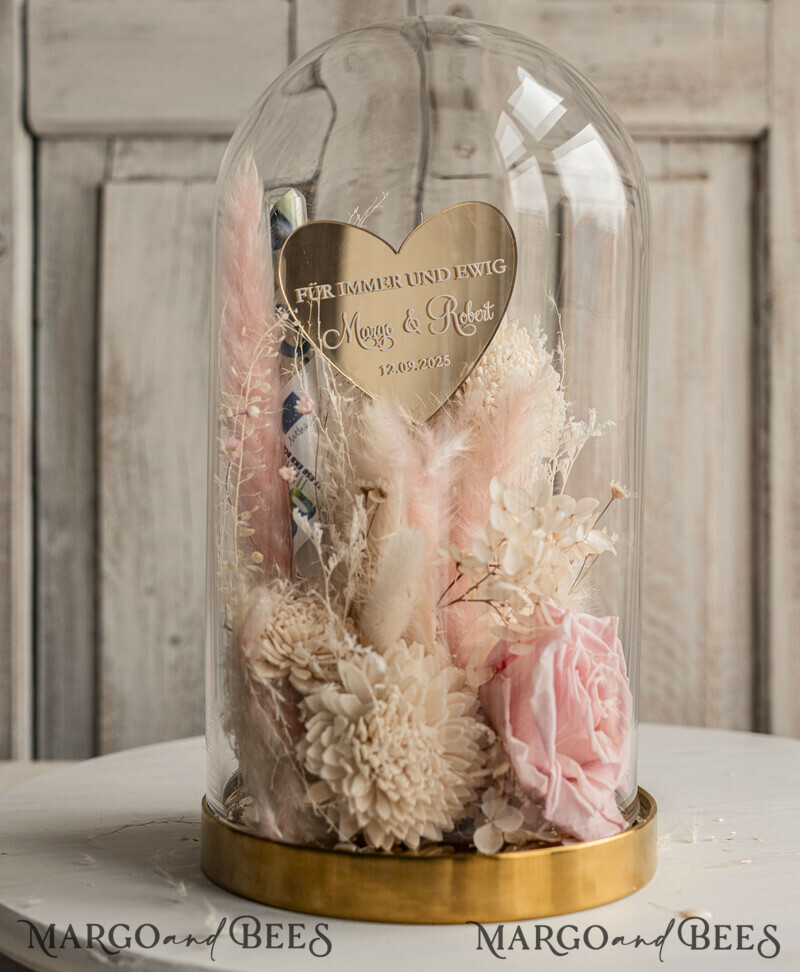 Glasglocke mit getrockneten Blumen. Das perfekte Geschenk für die Eltern am Hochzeitstag.-11