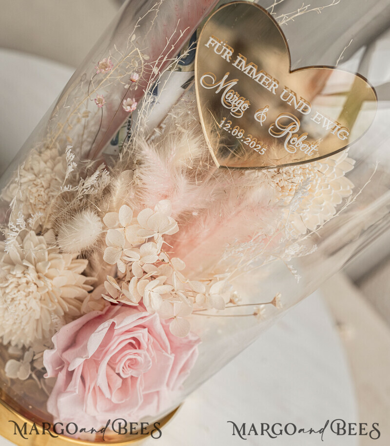 Glasglocke mit getrockneten Blumen. Das perfekte Geschenk für die Eltern am Hochzeitstag.-5