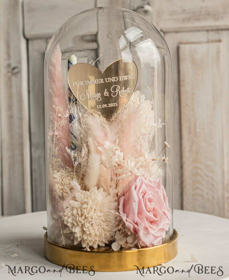 Glasglocke mit getrockneten Blumen. Das perfekte Geschenk für die Eltern am Hochzeitstag.-9