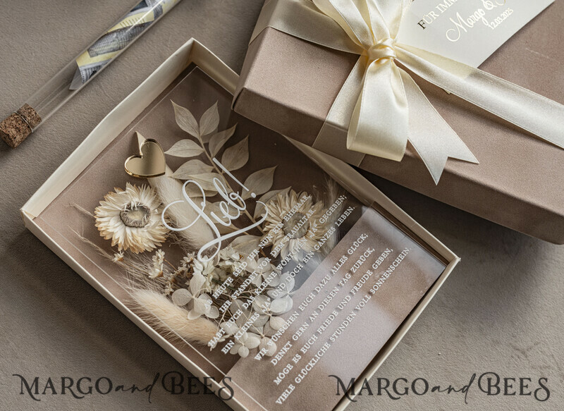 Die Geldkassette. Personalisiertes Hochzeitsgeschenk mit einem Strauß getrockneter Blumen. Ein Geschenk für das junge Paar als Erinnerung. Erinnerungsbox als Geschenk.-2