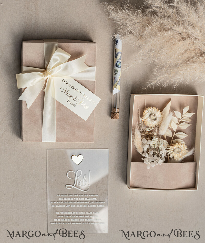 Die Geldkassette. Personalisiertes Hochzeitsgeschenk mit einem Strauß getrockneter Blumen. Ein Geschenk für das junge Paar als Erinnerung. Erinnerungsbox als Geschenk.-16