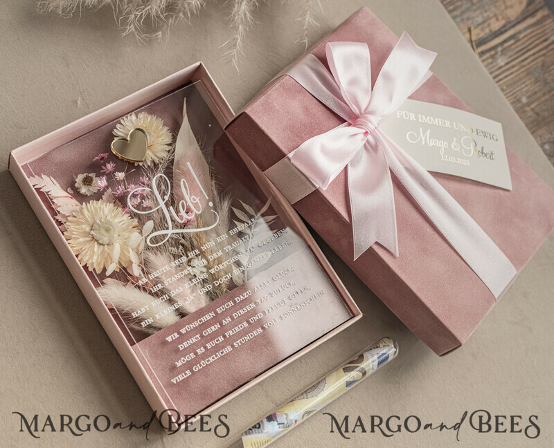 Geschenkschachtel für Geld Hochzeitsandenken mit Blumen in Glas. Personalisiertes Hochzeitsgeschenk mit einem Strauß getrockneter Blumen.-17