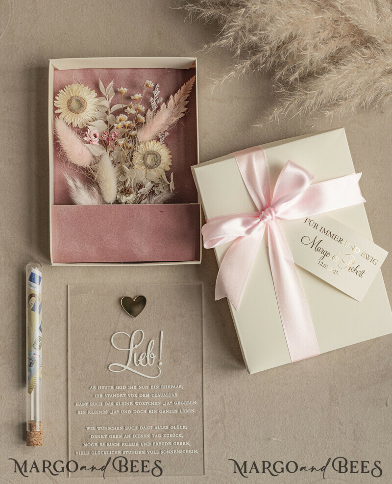 Geschenkschachtel für Geld. Geldgeschenk zur Hochzeit mit Strauß aus Trockenblumen personalisiert
-2