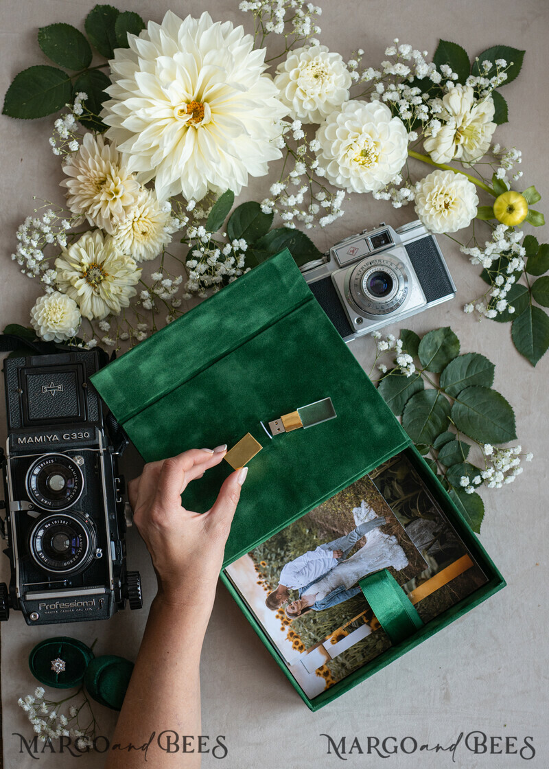 Emerald Green Velvet Photo Box Photographer Wedding Memory Box, Greenery Custom Keepsake Box, Garden Photographer Gifts for Clients, Wedding Pictures packaging, Custom photography box-5