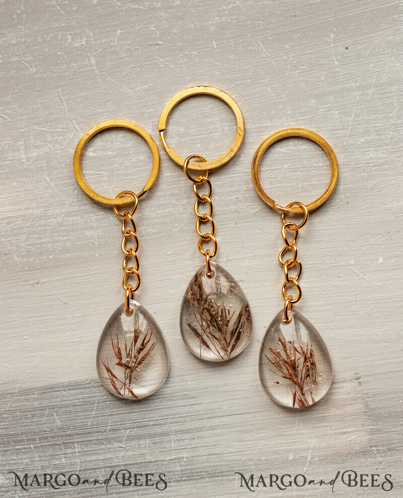 Wedding Favors For Guests in bulk Custom Resin Keychain, Golden personalised Thank you gifts Teardrop Keychain with Gold-Plated Stainless Steel Hardware-4