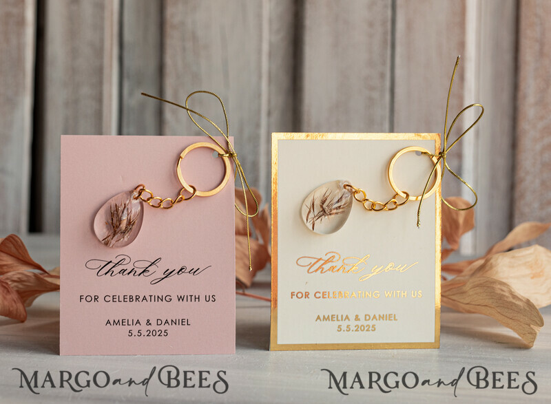 Wedding Favors For Guests in bulk Custom Resin Keychain, Golden personalised Thank you gifts Teardrop Keychain with Gold-Plated Stainless Steel Hardware-2