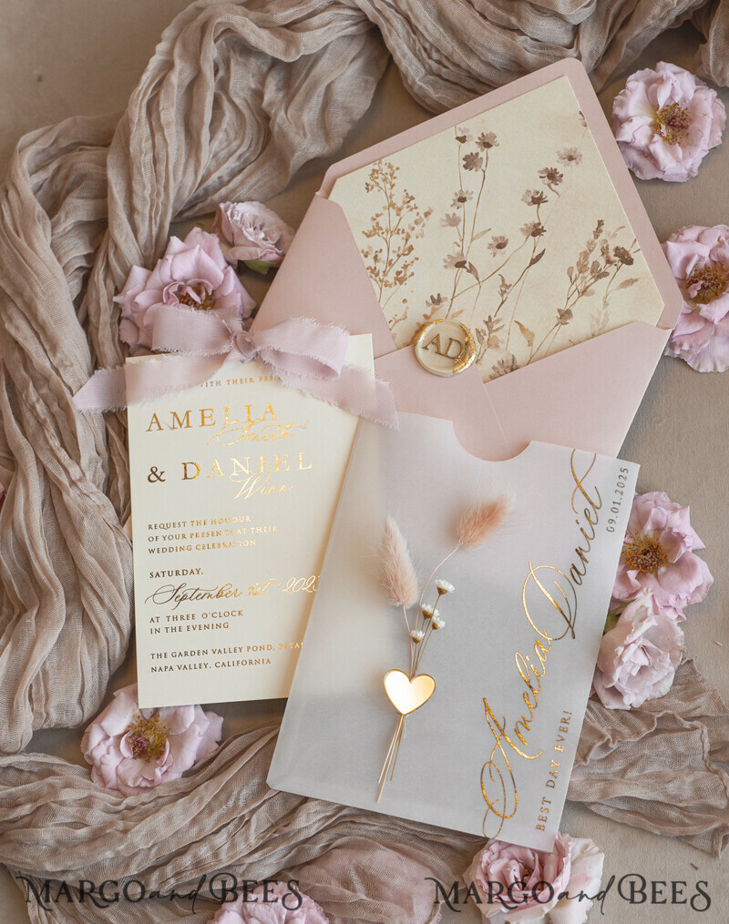 Whimsical Blush Gold Wedding Invitation with vellum etui natural dierd flowers pampass gras, Garden Elegant Floral Wedding Invitation with mirror gold heart-4