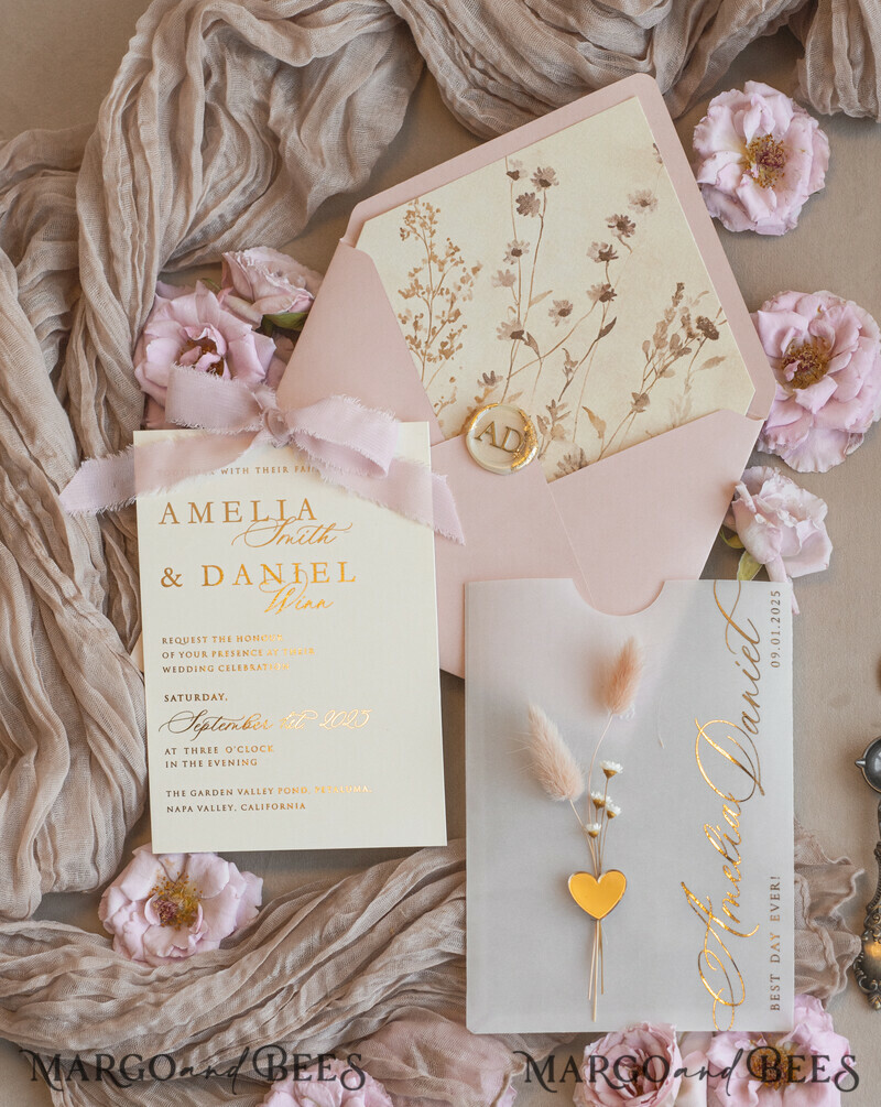 Whimsical Blush Gold Wedding Invitation with vellum etui natural dierd flowers pampass gras, Garden Elegant Floral Wedding Invitation with mirror gold heart-8