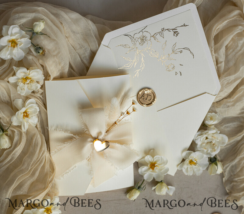 Folder Ivory Gold Wedding Invitation with chiffon torn bow and natural dried flowers , Golden Elegant Roses Floral Wedding Invitation with golden mirror heart-5