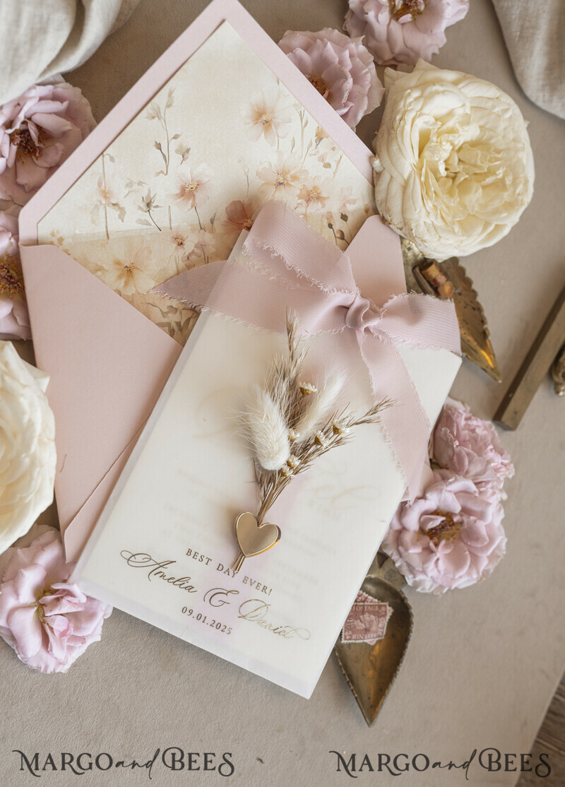 Whimsical Blush Gold Wedding Invitation with vellum etui natural dierd flowers pampass gras, Garden Elegant Floral Wedding Invitation with mirror gold heart-16