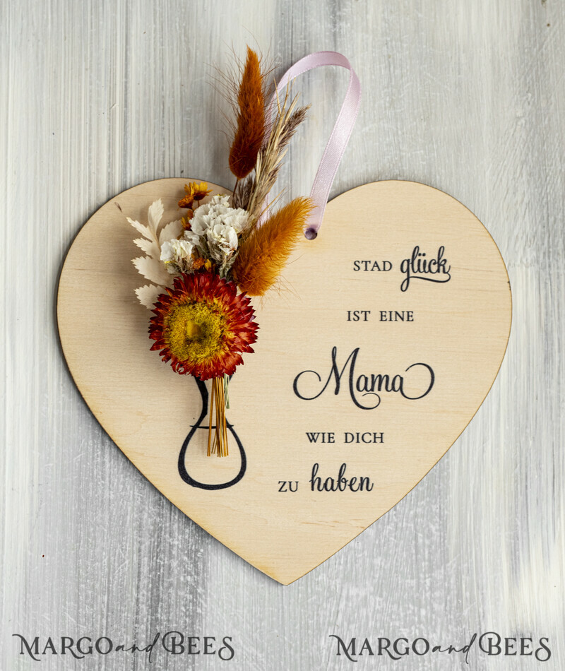 Geschenkidee zum Muttertag Holz-Herz mit Trockenblumen – Hängeschild mit Spruch für Mama Muttertagskarte mit Herz-0